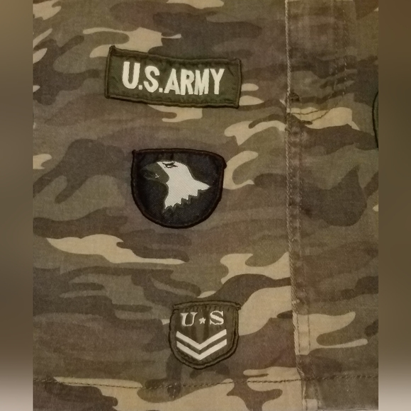 Lightly used Zoey Beth Camo Skirt, Size M - Picture 3 of 10